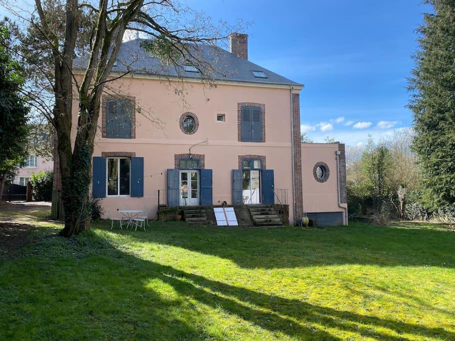 Maison Leocha Sablons-sur-Huisne Luaran gambar